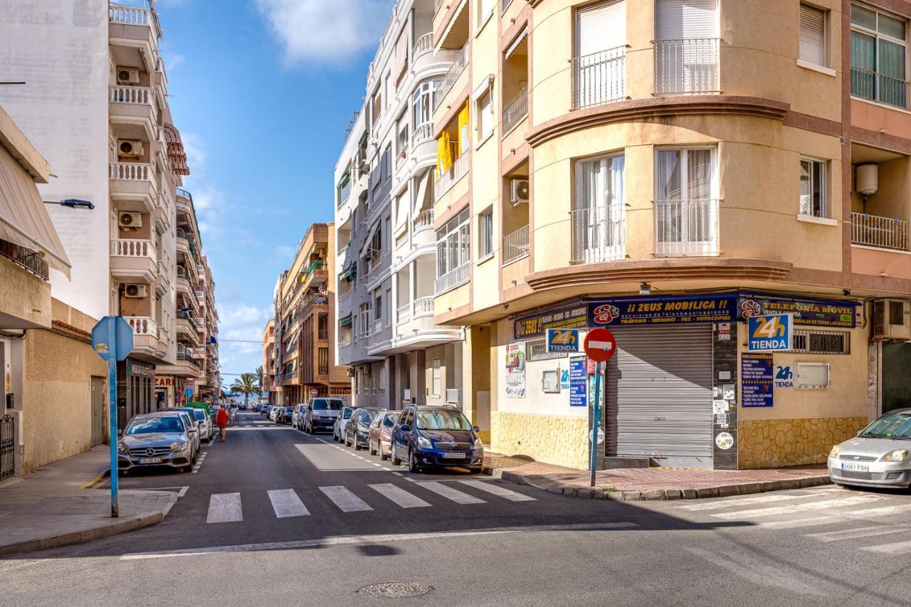 Ferienwohnung Apartamiento Fragata Torrevieja Exterior foto
