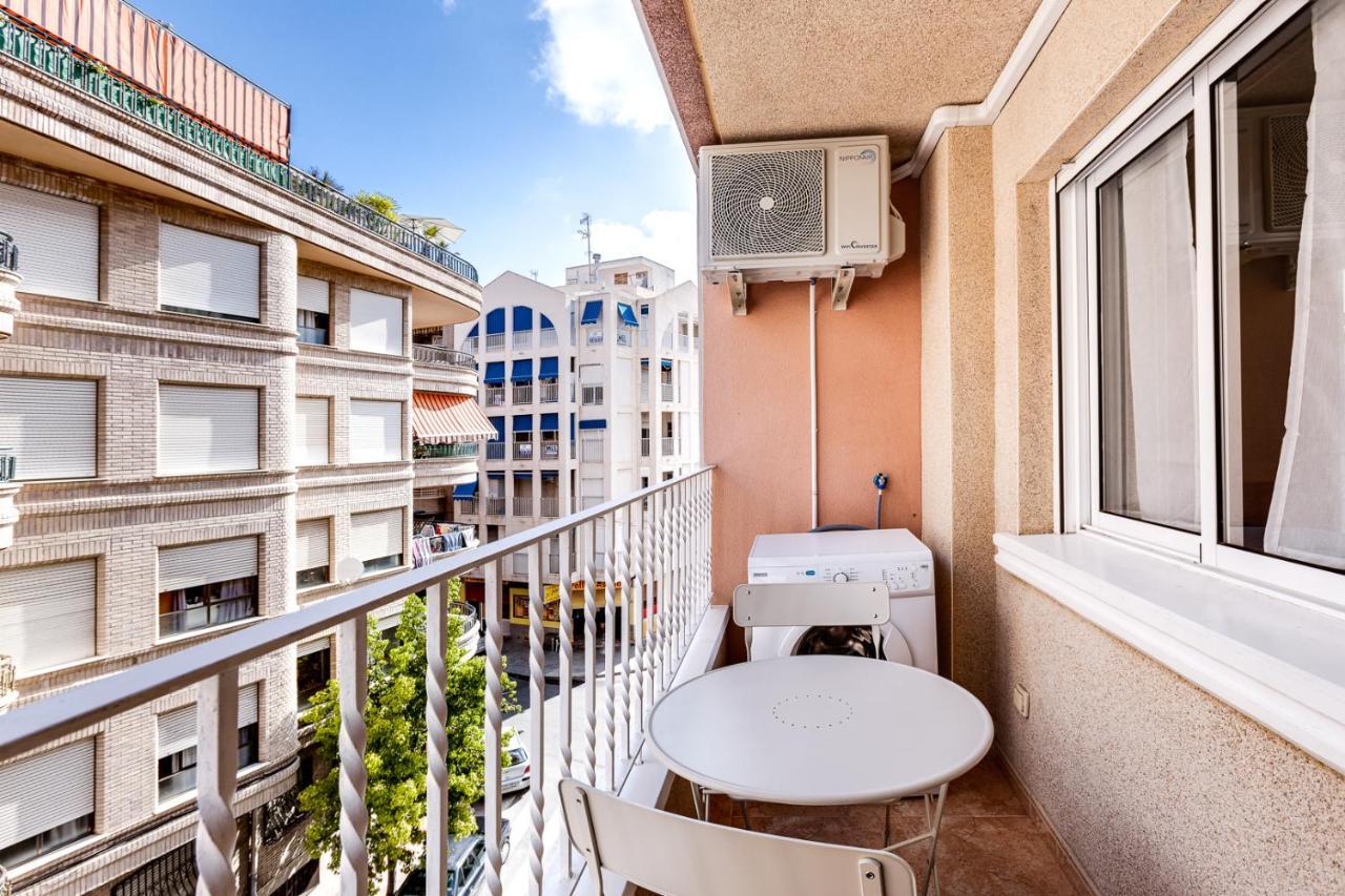 Ferienwohnung Apartamiento Fragata Torrevieja Exterior foto
